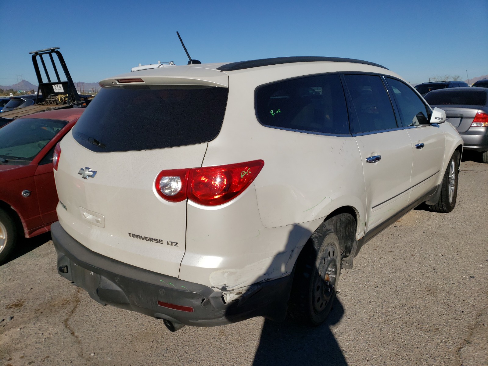 Photo 3 VIN: 1GNKVLED3BJ164080 - CHEVROLET TRAVERSE L 