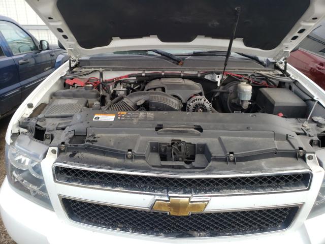 Photo 6 VIN: 1GNLC2E00BR261031 - CHEVROLET TAHOE POLI 