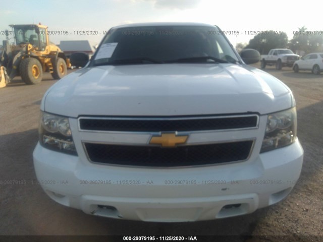 Photo 5 VIN: 1GNLC2E00CR321584 - CHEVROLET TAHOE 