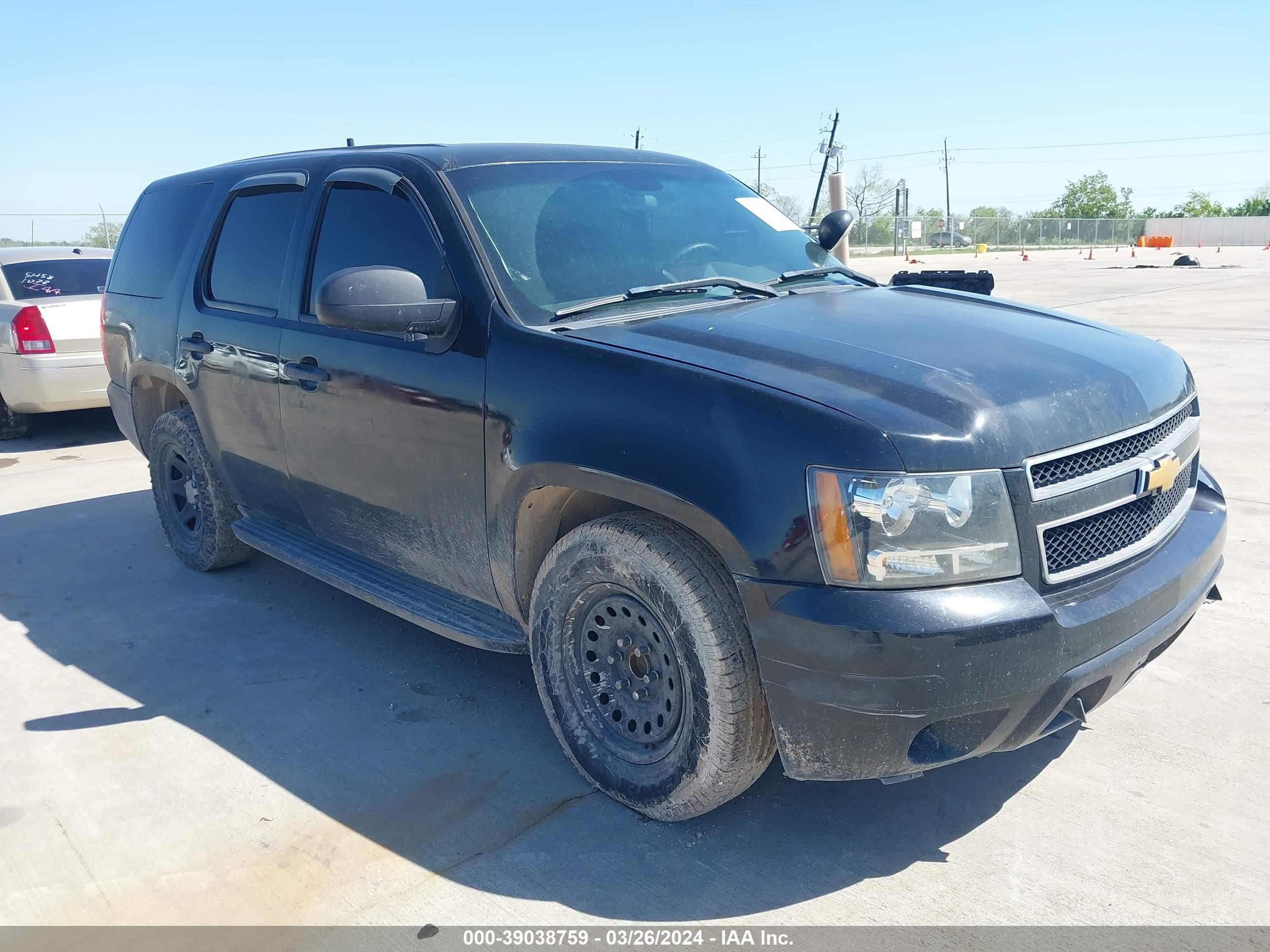 Photo 0 VIN: 1GNLC2E00DR132726 - CHEVROLET TAHOE 