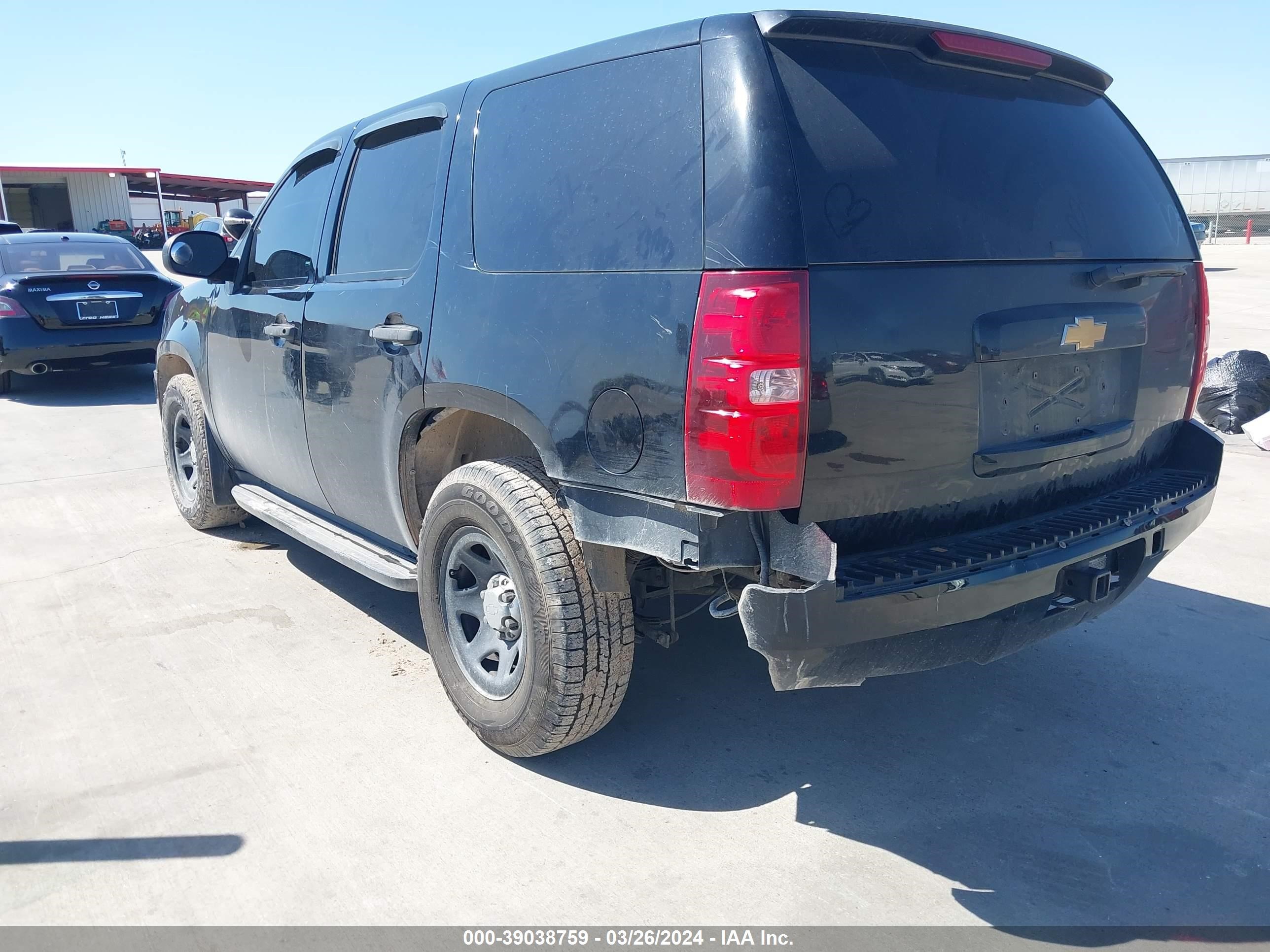 Photo 5 VIN: 1GNLC2E00DR132726 - CHEVROLET TAHOE 