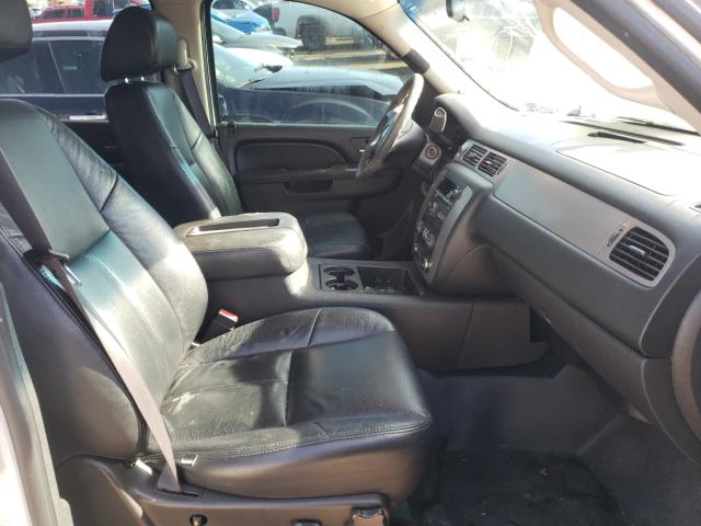 Photo 4 VIN: 1GNLC2E01BR239118 - CHEVROLET TAHOE POLI 