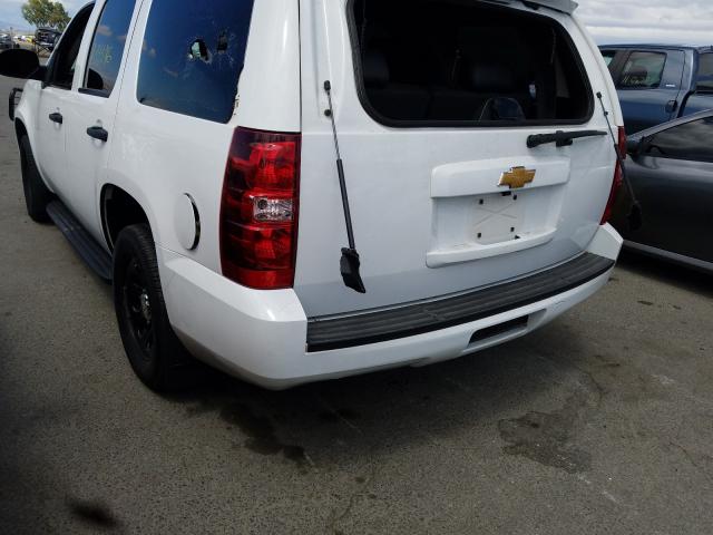 Photo 2 VIN: 1GNLC2E02CR170358 - CHEVROLET TAHOE POLI 