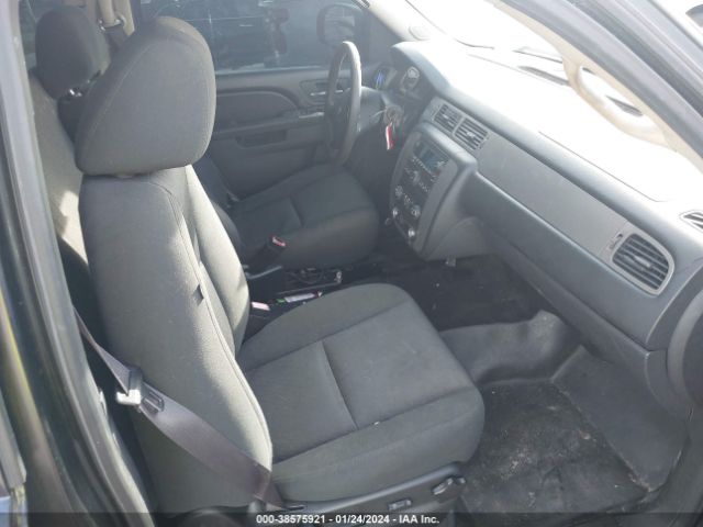 Photo 4 VIN: 1GNLC2E04DR217441 - CHEVROLET TAHOE 