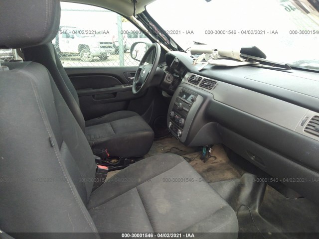 Photo 4 VIN: 1GNLC2E04DR278496 - CHEVROLET TAHOE 