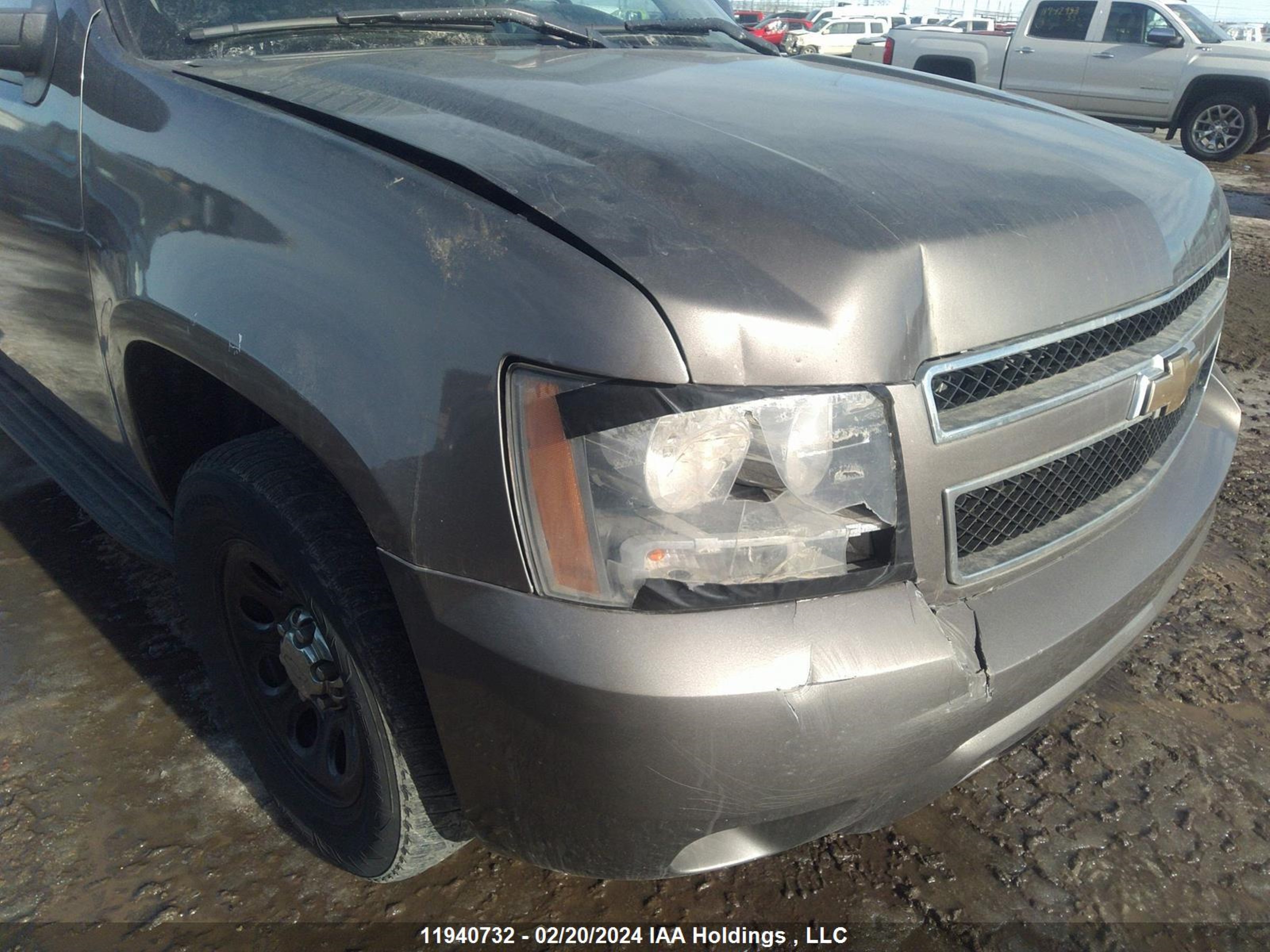 Photo 5 VIN: 1GNLC2E08BR353861 - CHEVROLET TAHOE 