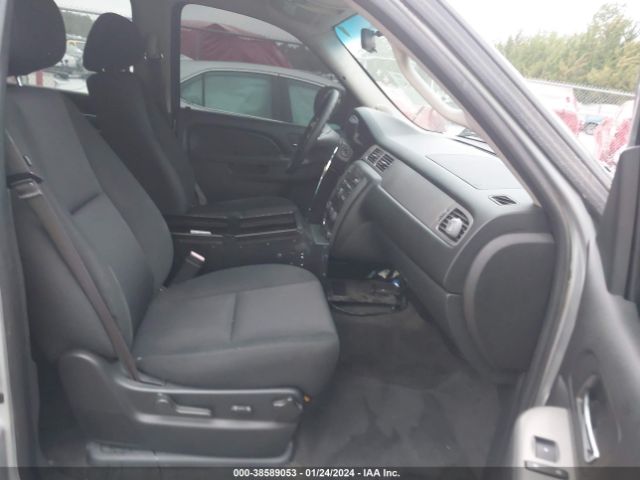 Photo 4 VIN: 1GNLC2E0XDR257264 - CHEVROLET TAHOE 