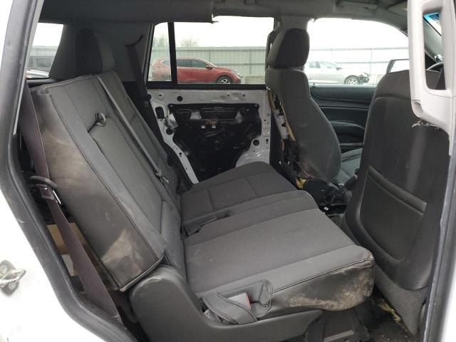 Photo 10 VIN: 1GNLC2EC6FR615957 - CHEVROLET TAHOE POLI 