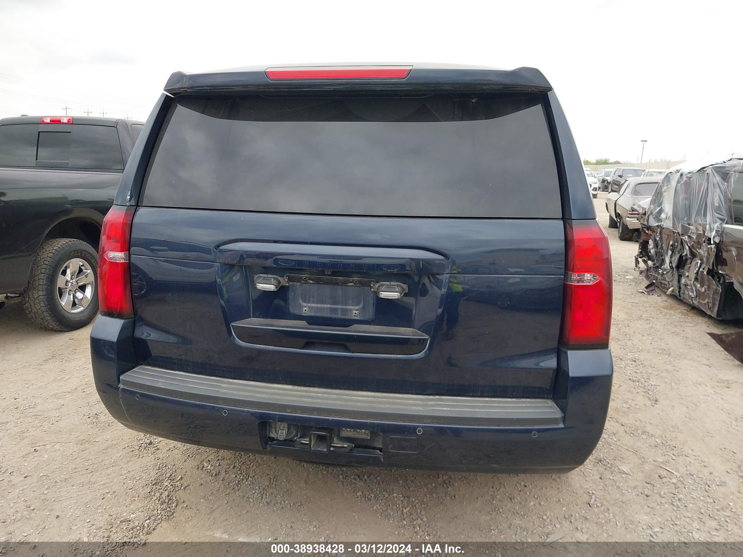 Photo 15 VIN: 1GNLCDEC1KR247399 - CHEVROLET TAHOE 