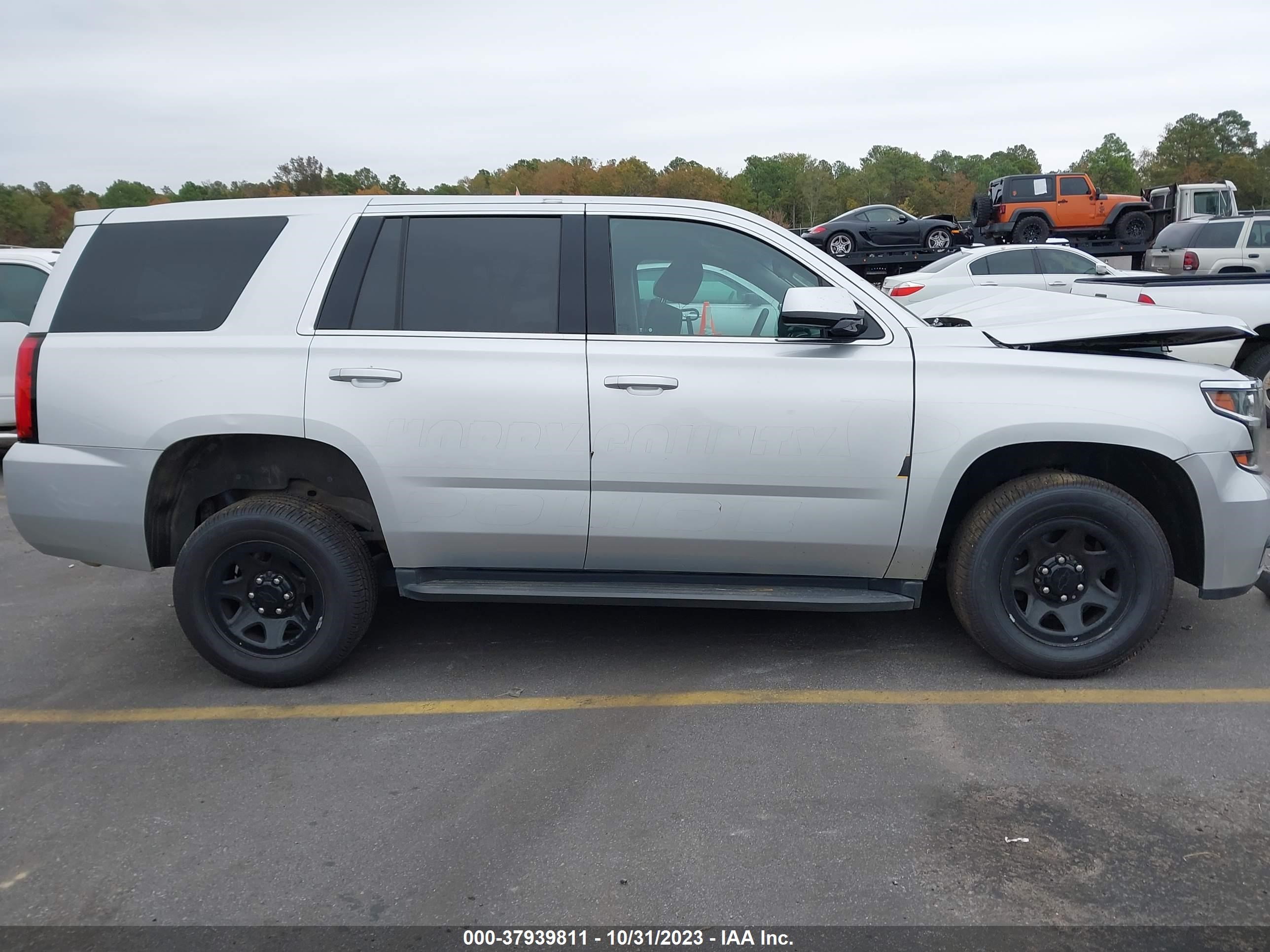 Photo 12 VIN: 1GNLCDEC3KR384182 - CHEVROLET TAHOE 