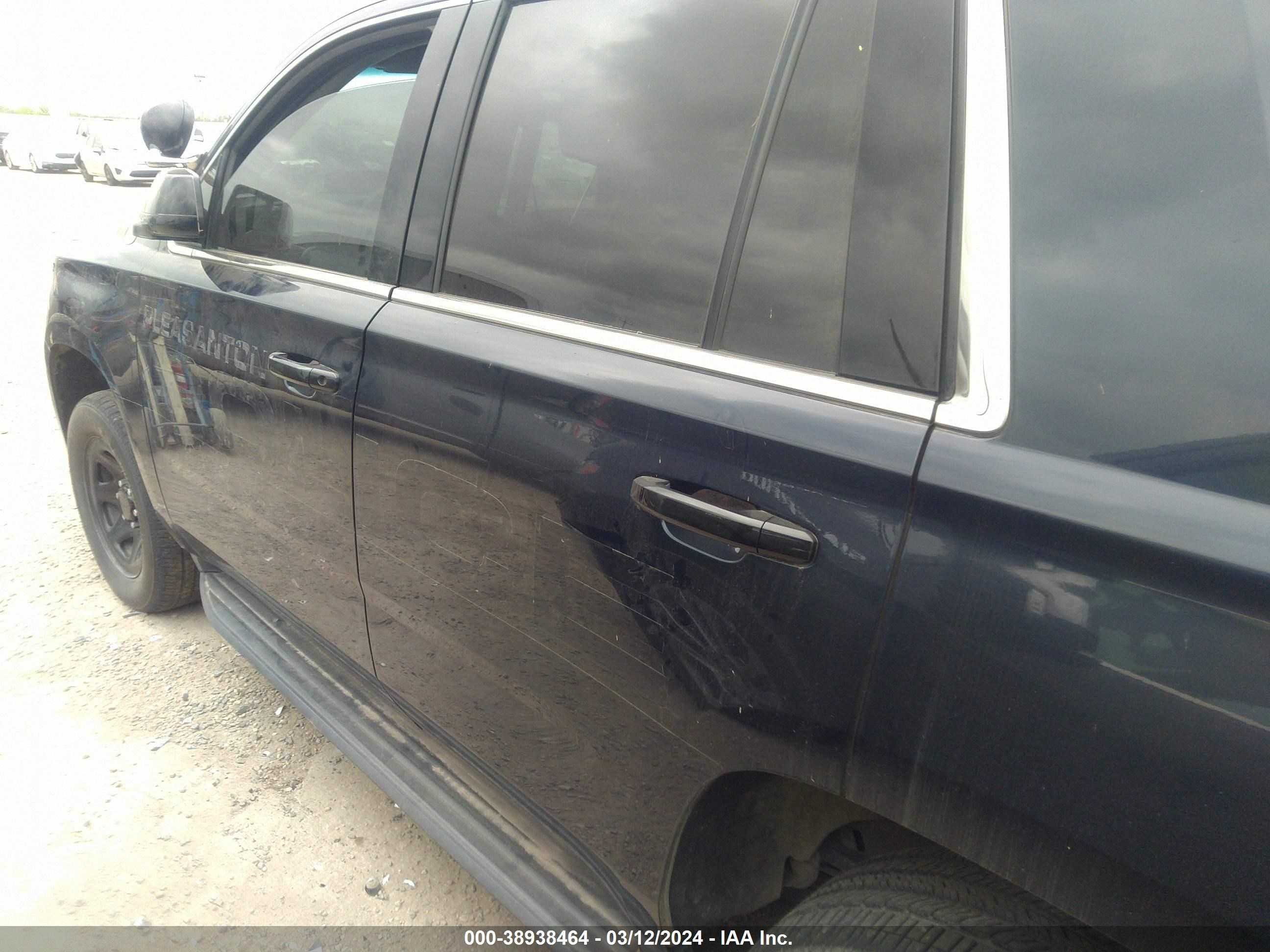 Photo 13 VIN: 1GNLCDEC4GR436670 - CHEVROLET TAHOE 