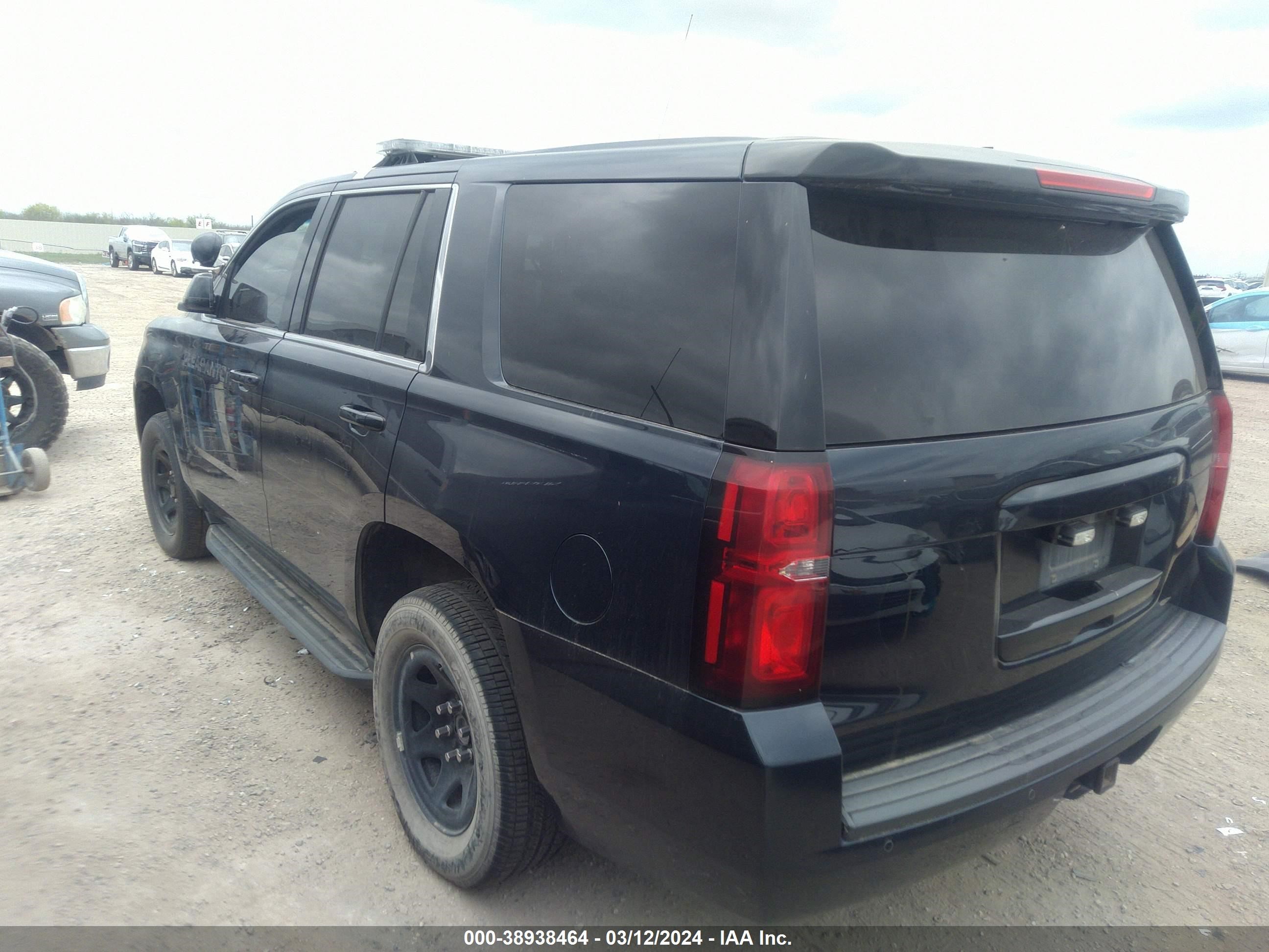 Photo 2 VIN: 1GNLCDEC4GR436670 - CHEVROLET TAHOE 