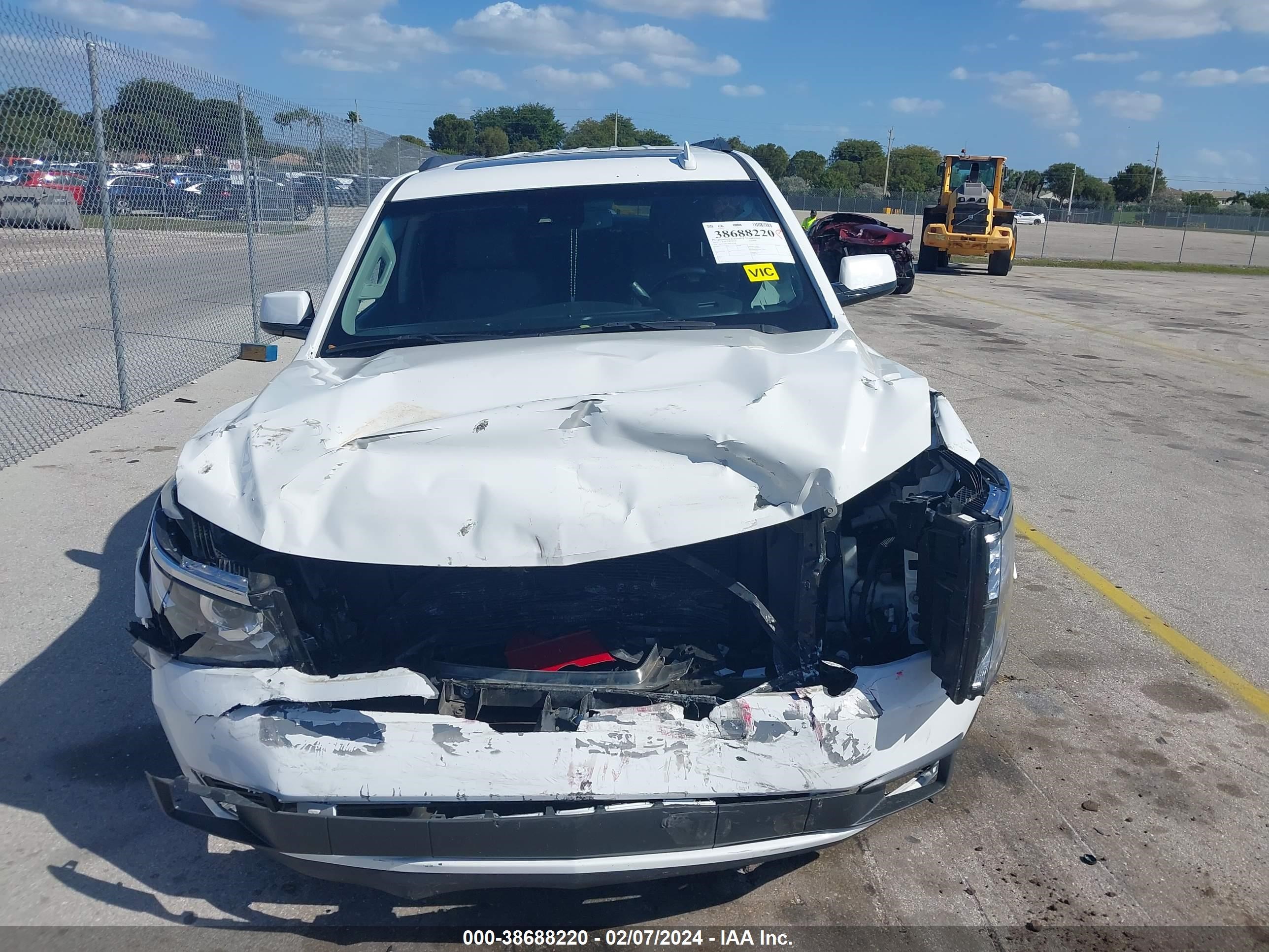 Photo 11 VIN: 1GNLCDEC6HR256298 - CHEVROLET TAHOE 