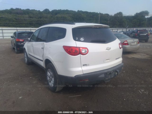 Photo 2 VIN: 1GNLREED8AJ244820 - CHEVROLET TRAVERSE 