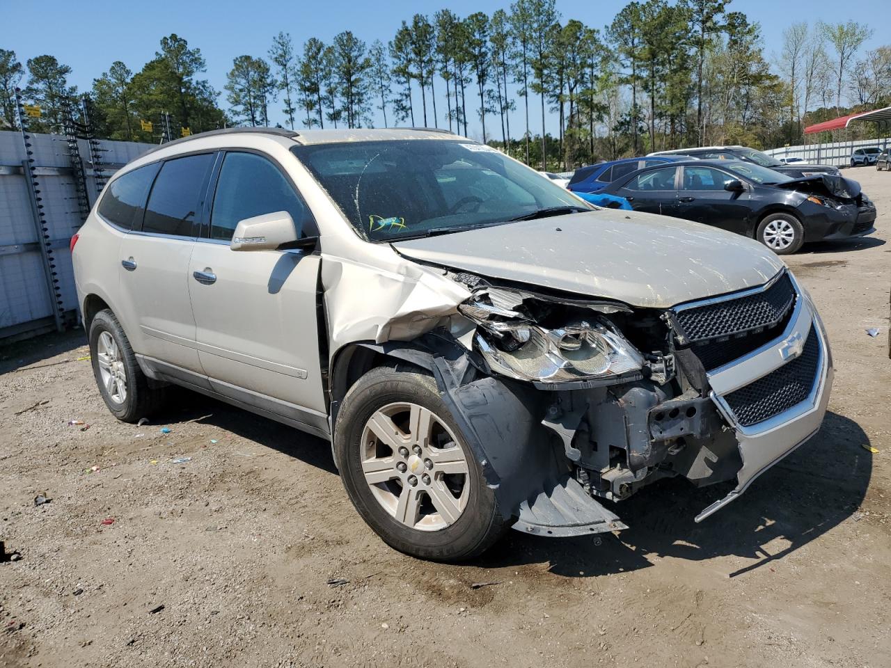 Photo 3 VIN: 1GNLRFED8AS135144 - CHEVROLET TRAVERSE 