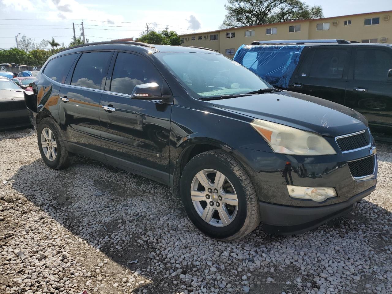 Photo 3 VIN: 1GNLRFED9AS123472 - CHEVROLET TRAVERSE 