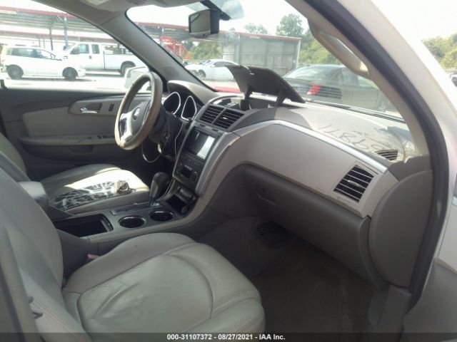 Photo 4 VIN: 1GNLRGED0AS127982 - CHEVROLET TRAVERSE 