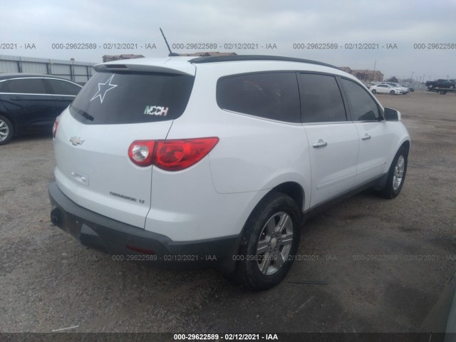 Photo 3 VIN: 1GNLRGED4AS132988 - CHEVROLET TRAVERSE 