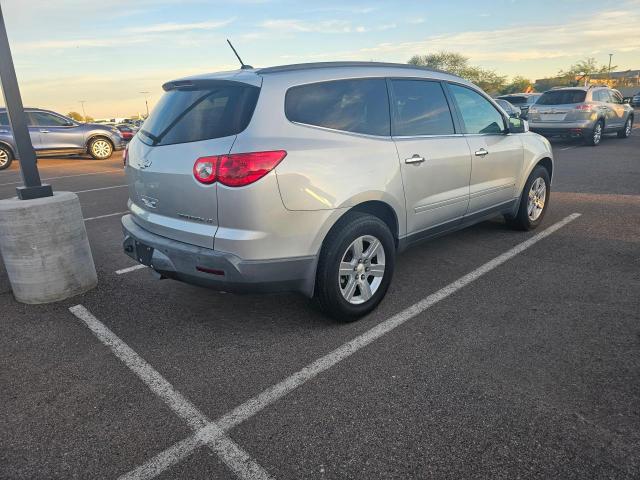 Photo 3 VIN: 1GNLRGED9AS121517 - CHEVROLET TRAVERSE L 