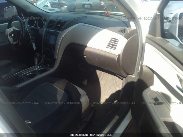 Photo 4 VIN: 1GNLRHED1AS111733 - CHEVROLET TRAVERSE 