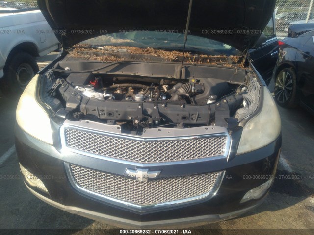 Photo 9 VIN: 1GNLRHED9AS105906 - CHEVROLET TRAVERSE 