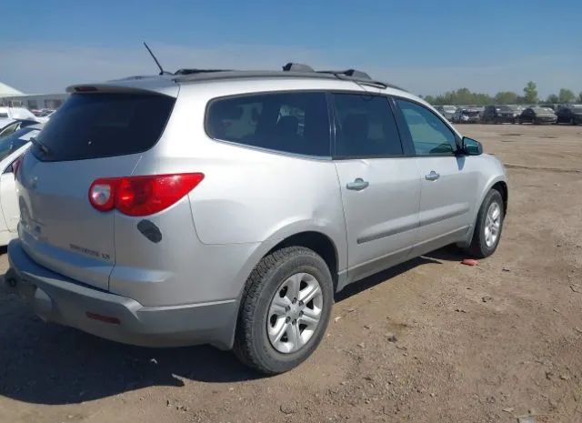 Photo 3 VIN: 1GNLVEED9AS134221 - CHEVROLET TRAVERSE 