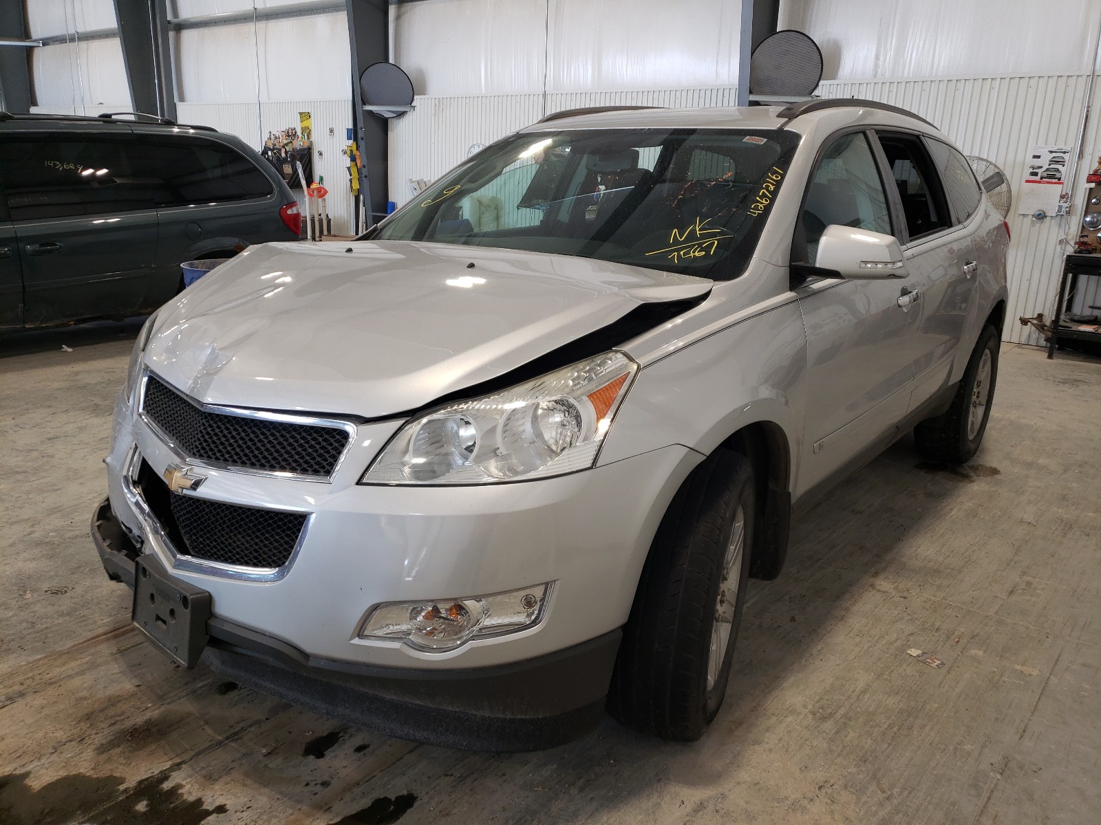 Photo 1 VIN: 1GNLVFED3AS137587 - CHEVROLET TRAVERSE 