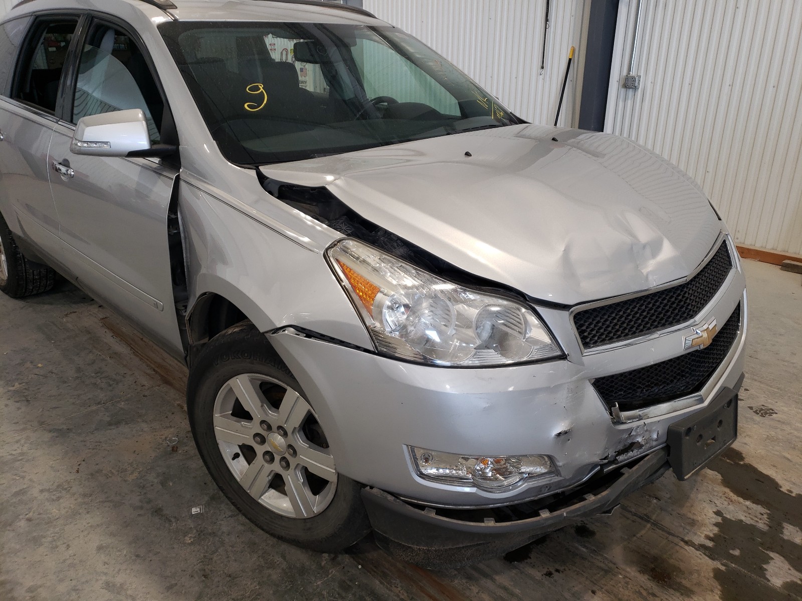 Photo 8 VIN: 1GNLVFED3AS137587 - CHEVROLET TRAVERSE 