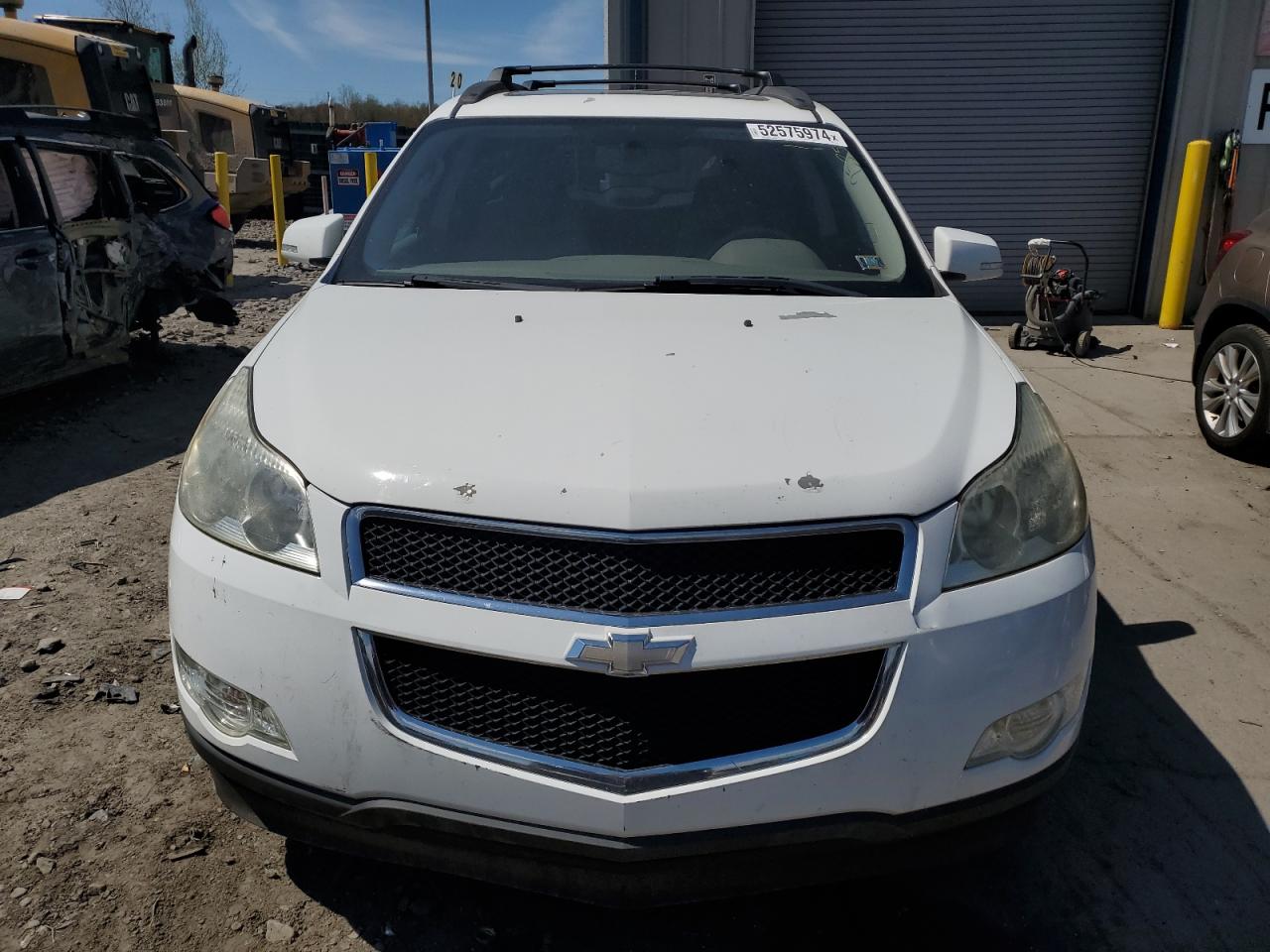 Photo 4 VIN: 1GNLVFED4AS124427 - CHEVROLET TRAVERSE 