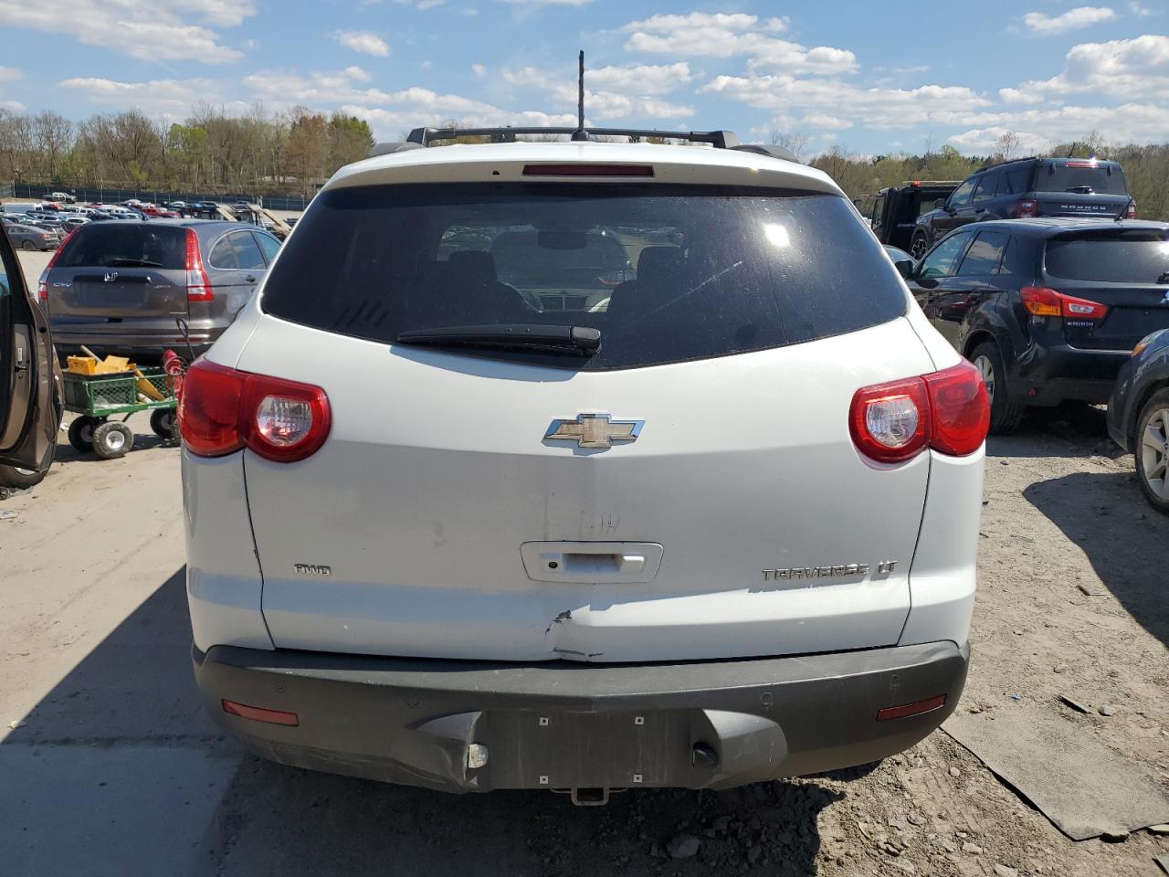 Photo 5 VIN: 1GNLVFED4AS124427 - CHEVROLET TRAVERSE 