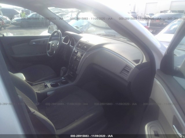 Photo 4 VIN: 1GNLVFED5AS142354 - CHEVROLET TRAVERSE 