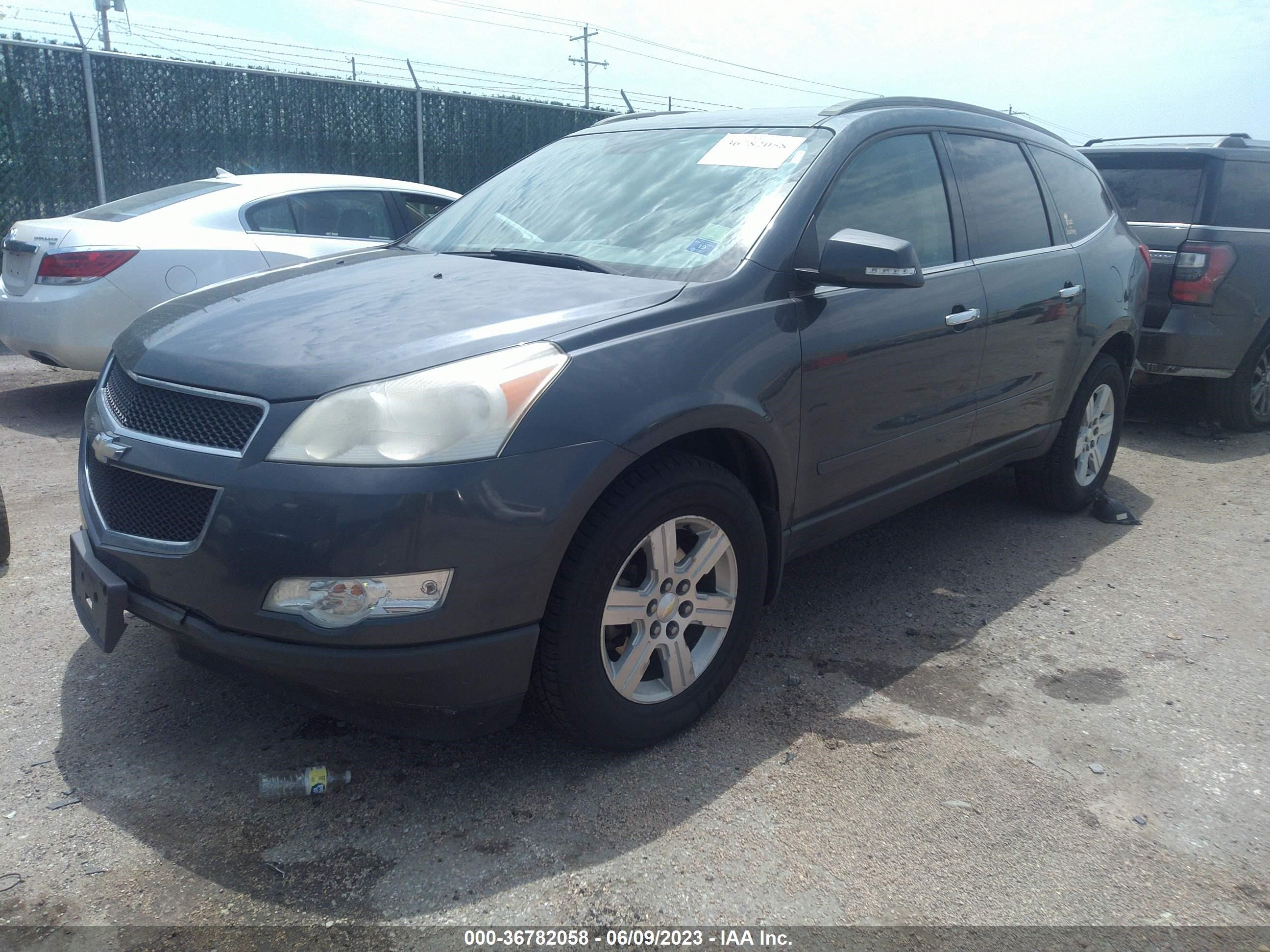 Photo 1 VIN: 1GNLVGED1AJ242575 - CHEVROLET TRAVERSE 