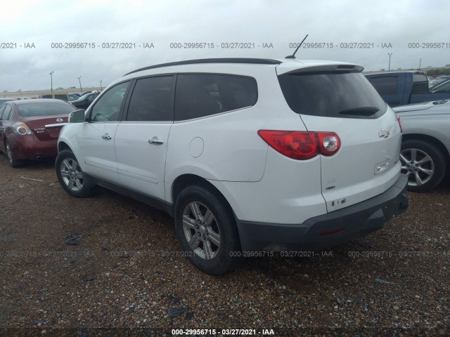 Photo 2 VIN: 1GNLVGED3AS155805 - CHEVROLET TRAVERSE 