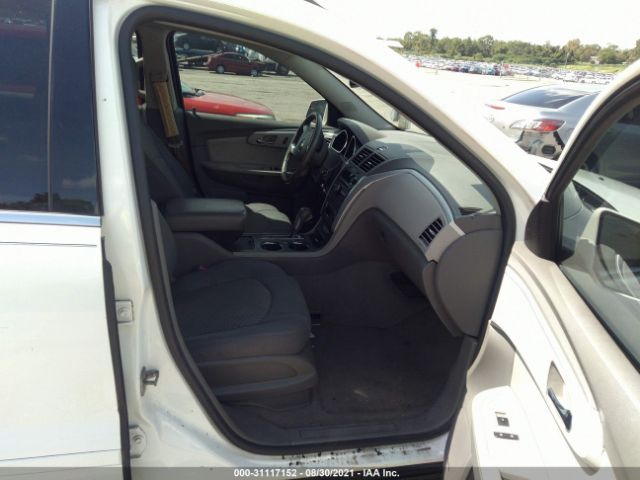 Photo 4 VIN: 1GNLVGED4AJ235510 - CHEVROLET TRAVERSE 