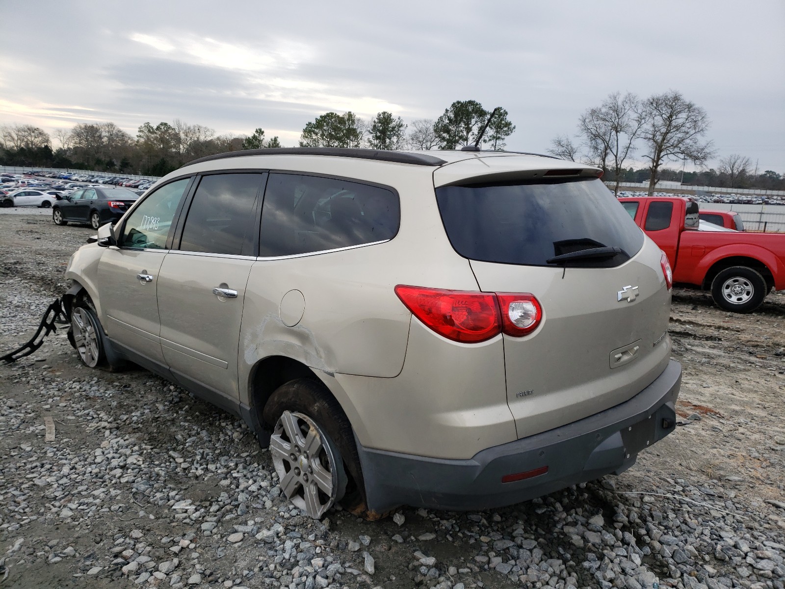 Photo 2 VIN: 1GNLVGED6AJ230521 - CHEVROLET TRAVERSE L 