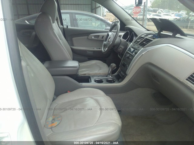 Photo 4 VIN: 1GNLVGED8AJ263147 - CHEVROLET TRAVERSE 