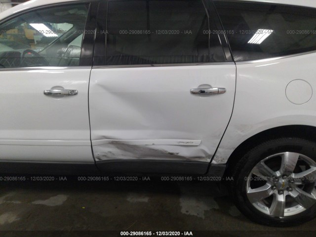 Photo 5 VIN: 1GNLVHED0AS112755 - CHEVROLET TRAVERSE 