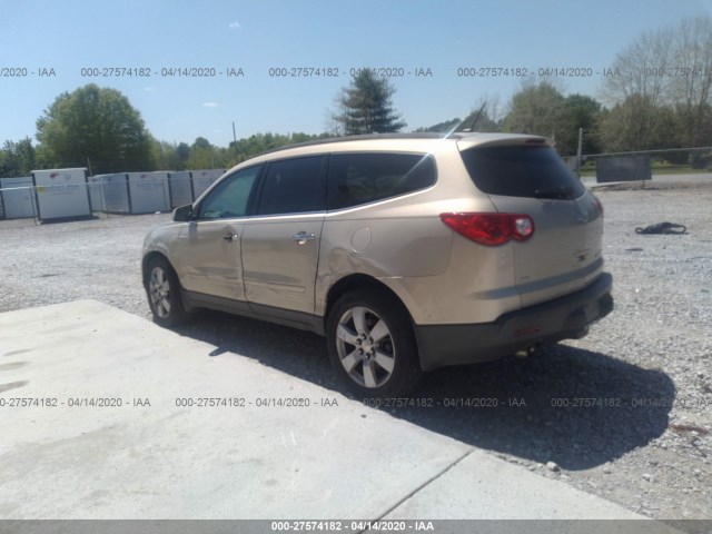 Photo 2 VIN: 1GNLVHED2AS135941 - CHEVROLET TRAVERSE 