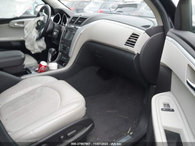 Photo 4 VIN: 1GNLVHED6AS120147 - CHEVROLET TRAVERSE 