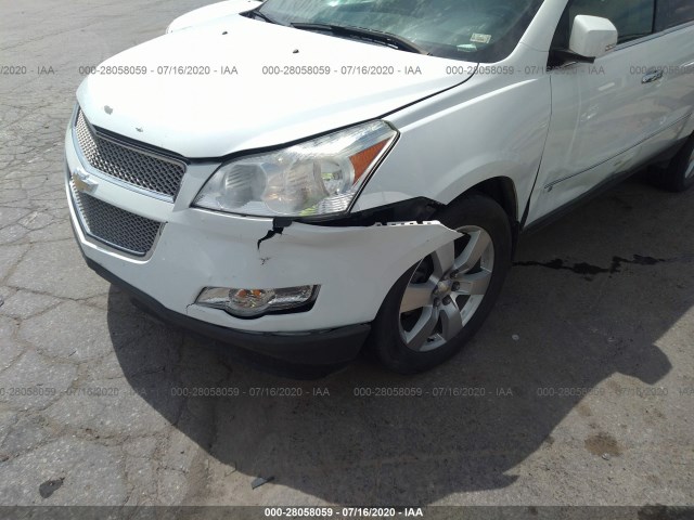 Photo 5 VIN: 1GNLVHED9AS110678 - CHEVROLET TRAVERSE 