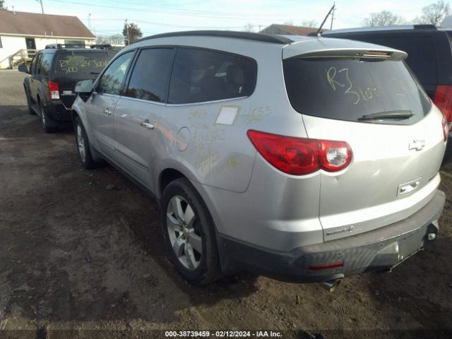 Photo 2 VIN: 1GNLVHED9AS112057 - CHEVROLET TRAVERSE 