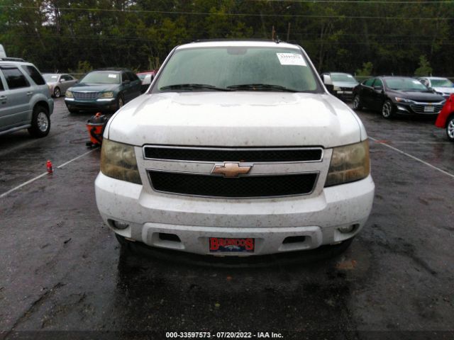 Photo 5 VIN: 1GNMCBE32AR169268 - CHEVROLET TAHOE 