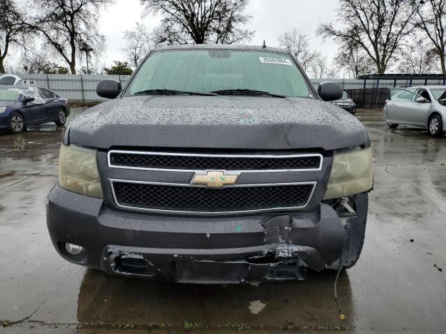 Photo 4 VIN: 1GNMCBE35AR246229 - CHEVROLET TAHOE 