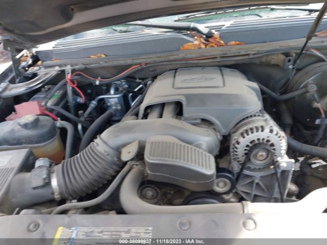 Photo 9 VIN: 1GNSCAE00BR163736 - CHEVROLET TAHOE 