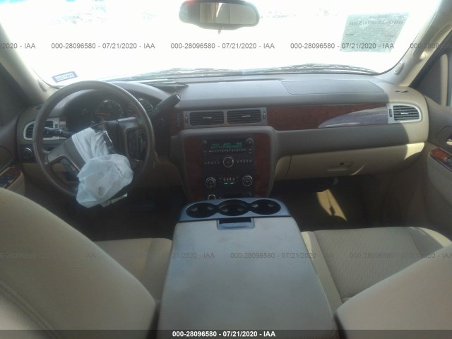 Photo 4 VIN: 1GNSCAE00BR382115 - CHEVROLET TAHOE 