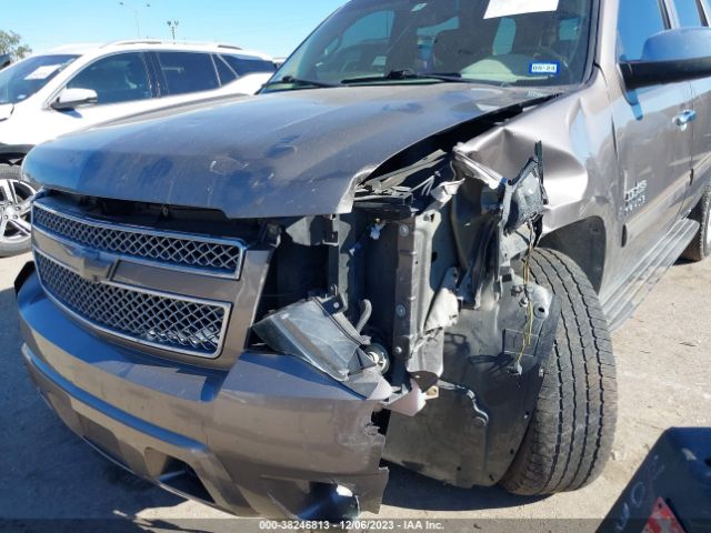 Photo 5 VIN: 1GNSCAE01BR142538 - CHEVROLET TAHOE 