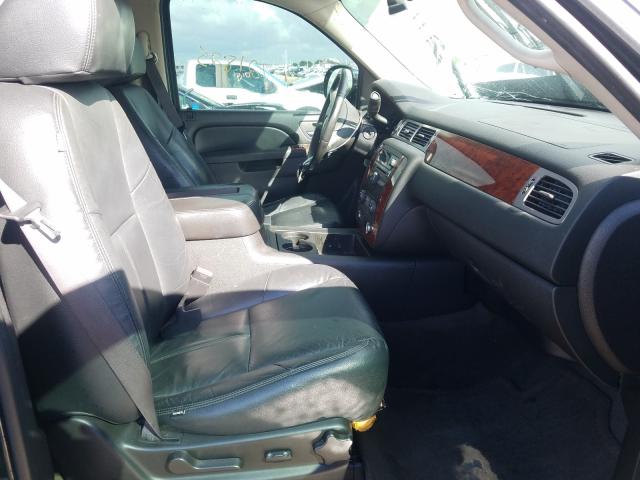 Photo 4 VIN: 1GNSCAE02BR262915 - CHEVROLET TAHOE C150 