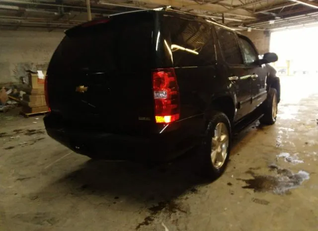 Photo 3 VIN: 1GNSCAE02BR280881 - CHEVROLET TAHOE 