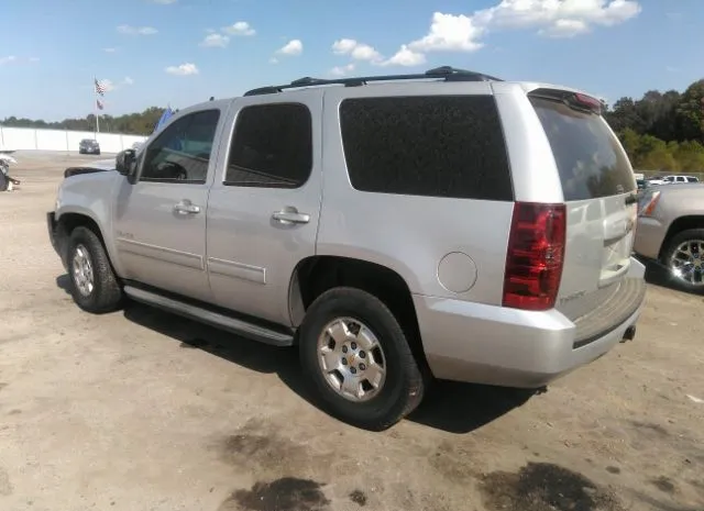 Photo 2 VIN: 1GNSCAE03BR309661 - CHEVROLET TAHOE 