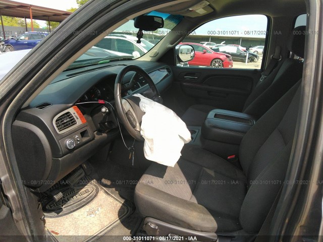 Photo 4 VIN: 1GNSCAE03DR354280 - CHEVROLET TAHOE 